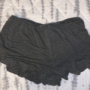 Brandy flounce shorts